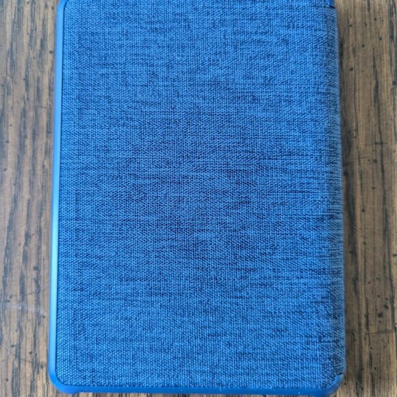 Amazon Kindle Case, 11th Gen (2022) OEM Protective Cover Fabric - Blue Denim - Picture 3 of 5